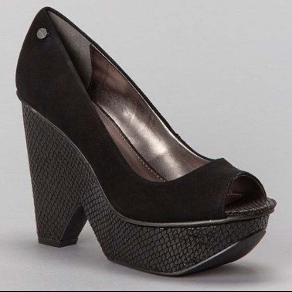 Calvin Klein Kainen Black Platform Peep Toe Wedge Shoes Heels Size 8.5